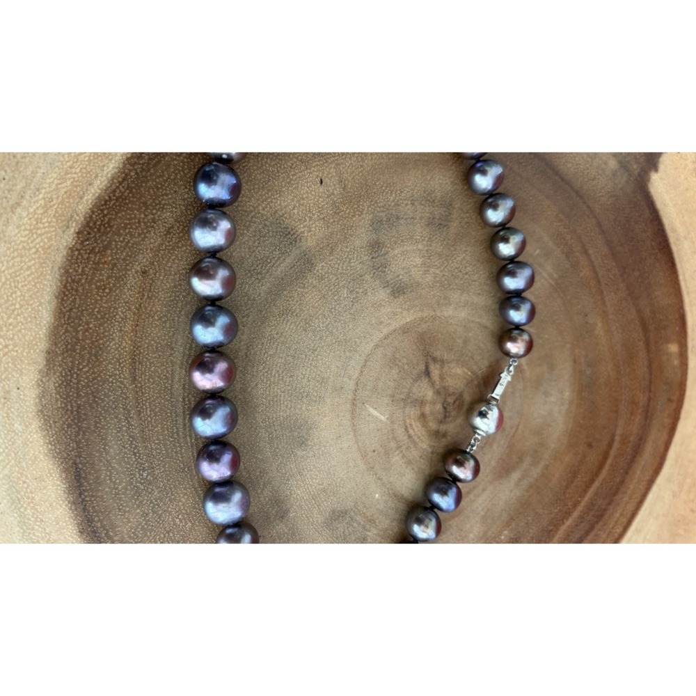 Genuine Peacock Tahitian Cultured Pearl Necklace with Sterling Silver Clasp - Picture 15 of 16